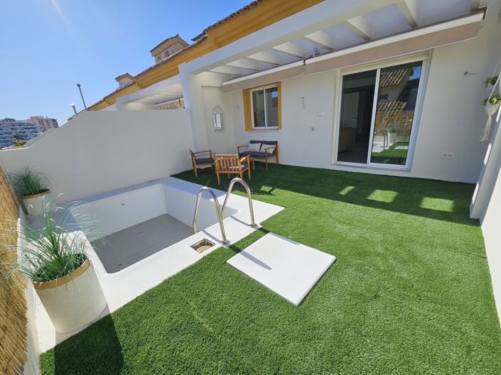Image No.1-3 Bed House for sale