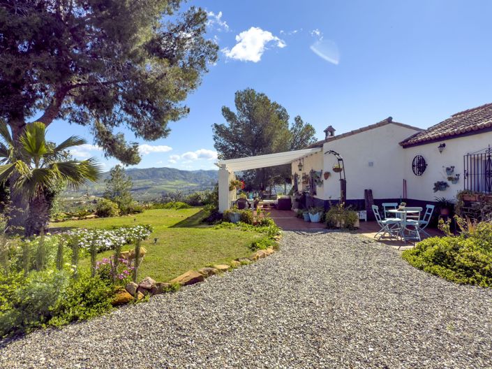 Image No.1-3 Bed House for sale