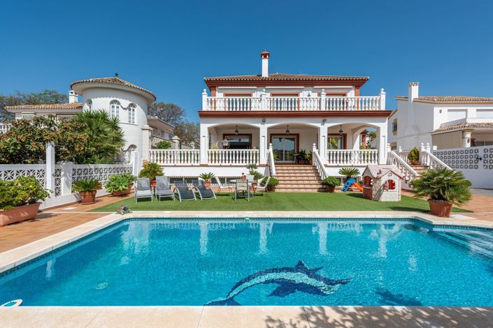 Image No.1-6 Bed House for sale