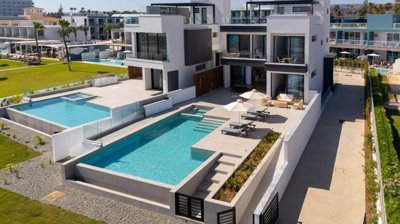 1 - Ayia Napa, House