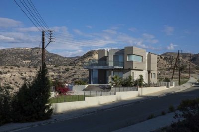 711232-detached-villa-for-sale-in-pantheafull