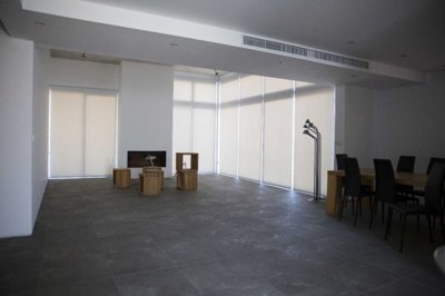 711223-detached-villa-for-sale-in-pantheafull