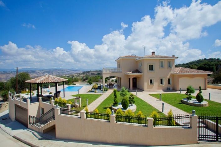 Image No.1-4 Bed House for sale