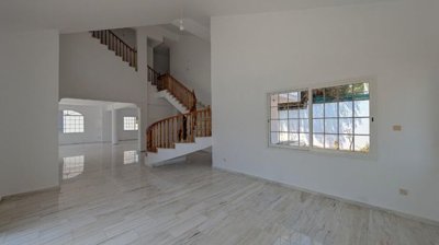 718292-detached-villa-for-sale-in-pantheafull