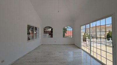 718293-detached-villa-for-sale-in-pantheafull