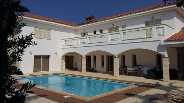 Image No.1-4 Bed House for sale