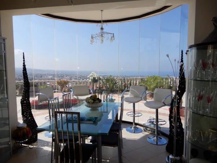 Image No.1-4 Bed House for sale