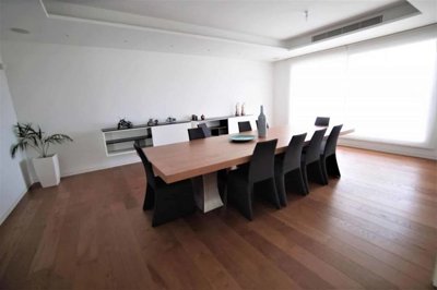 110000-detached-villa-for-sale-in-anavargosor