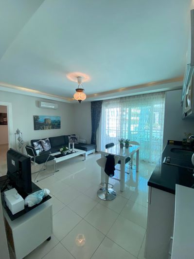 Image No.1-4 Bed Apartment for sale