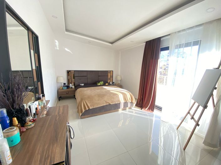 Image No.1-3 Bed Apartment for sale
