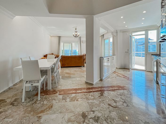 Image No.1-3 Bed Apartment for sale