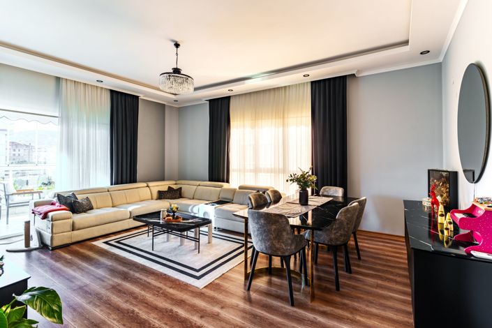 Image No.1-4 Bed Apartment for sale