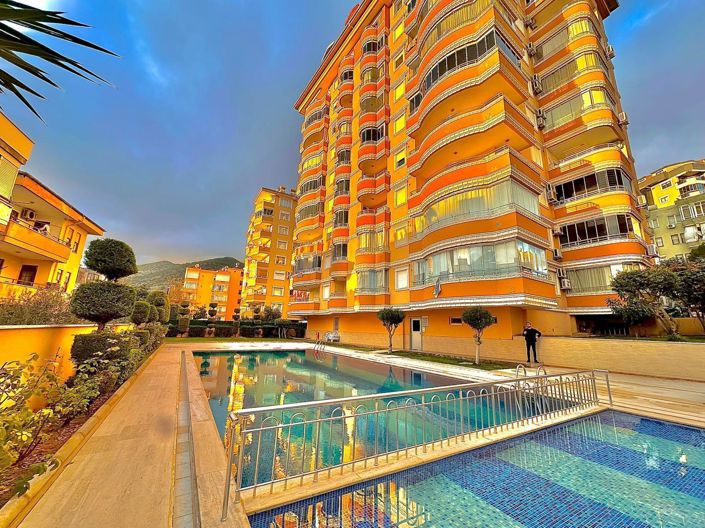Image No.1-3 Bed Apartment for sale