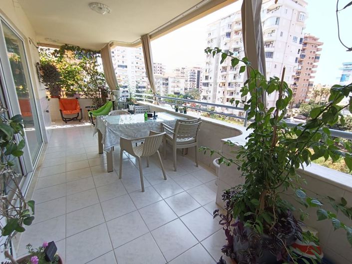 Image No.1-3 Bed Apartment for sale