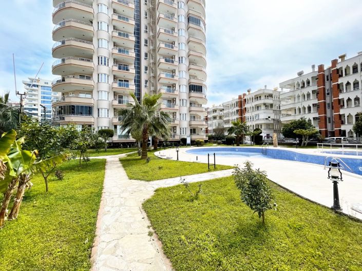 Image No.1-3 Bed Apartment for sale