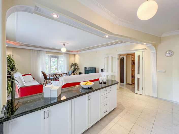Image No.1-3 Bed Apartment for sale