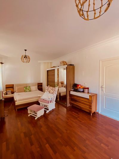 Image No.1-3 Bed Apartment for sale