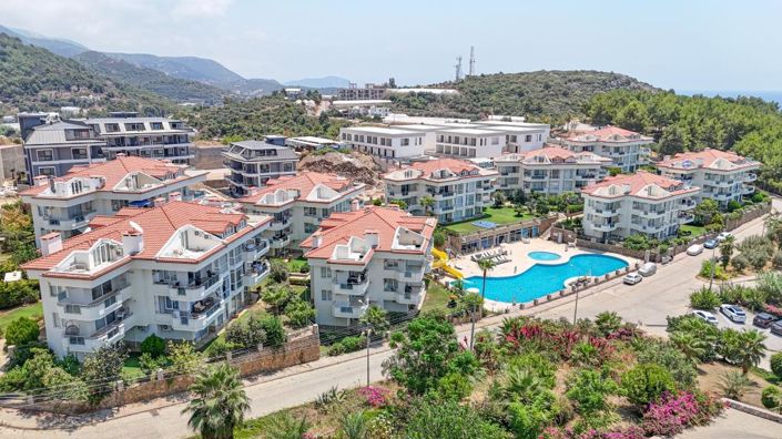 Image No.1-4 Bed Apartment for sale