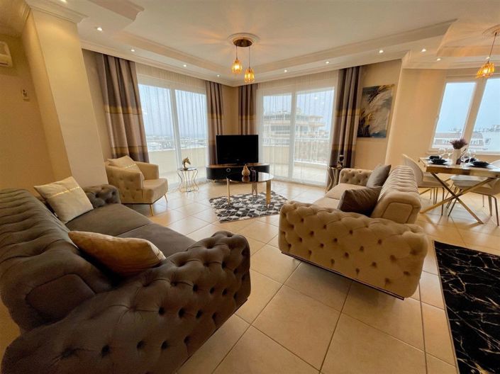 Image No.1-4 Bed Apartment for sale