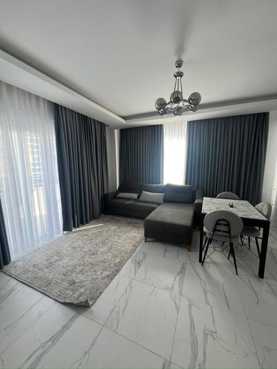 Image No.1-4 Bed Apartment for sale