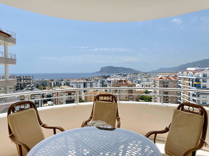 Image No.1-3 Bed Apartment for sale