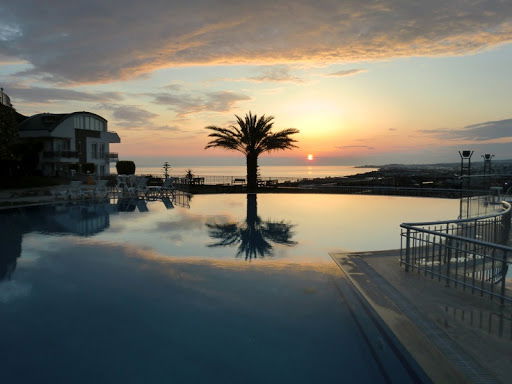 Image No.1-4 Bed Apartment for sale
