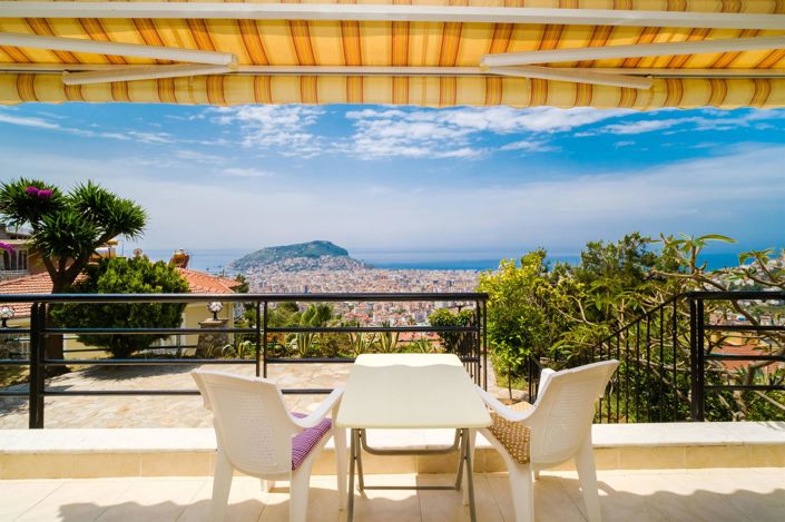 Image No.1-3 Bed Apartment for sale