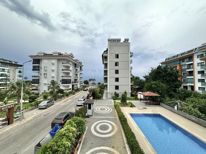 Image No.1-3 Bed Apartment for sale