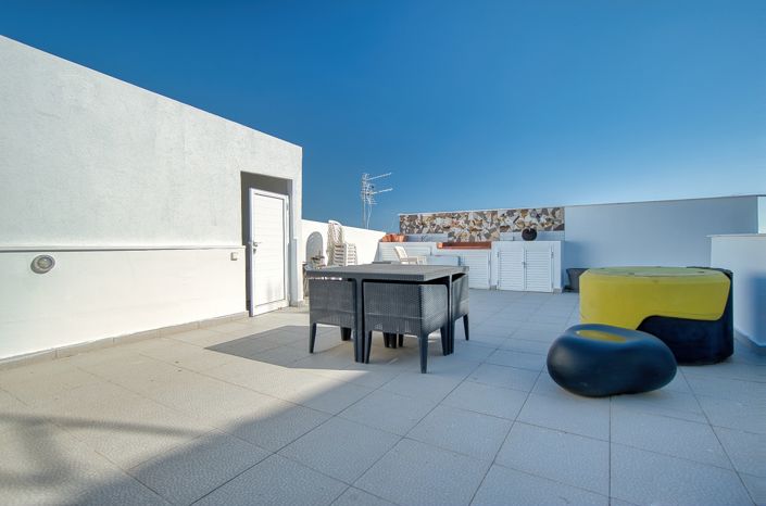 Image No.8-4 Bed Apartment for sale