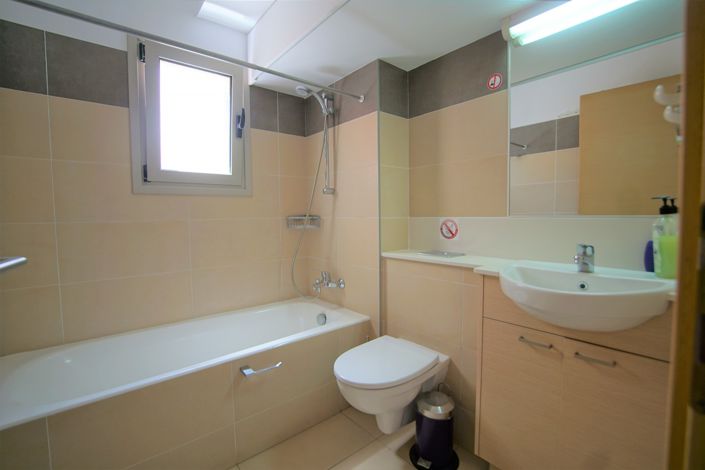 Image No.10-Appartement de 2 chambres à vendre à Agios Tychonas