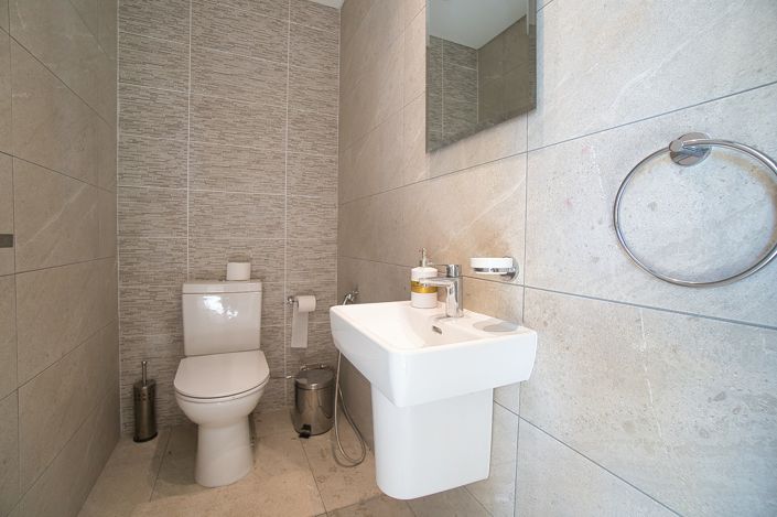 Image No.7-Appartement de 2 chambres à vendre à Mouttagiaka