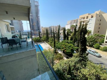341274-apartment-for-sale-in-neapolisorig