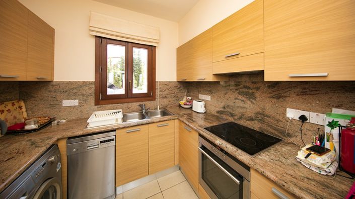 Image No.10-2 Bed Apartment for sale