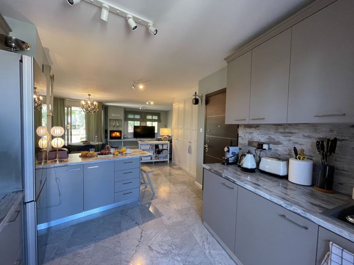 Image No.8-Appartement de 2 chambres à vendre à Agios Tychonas