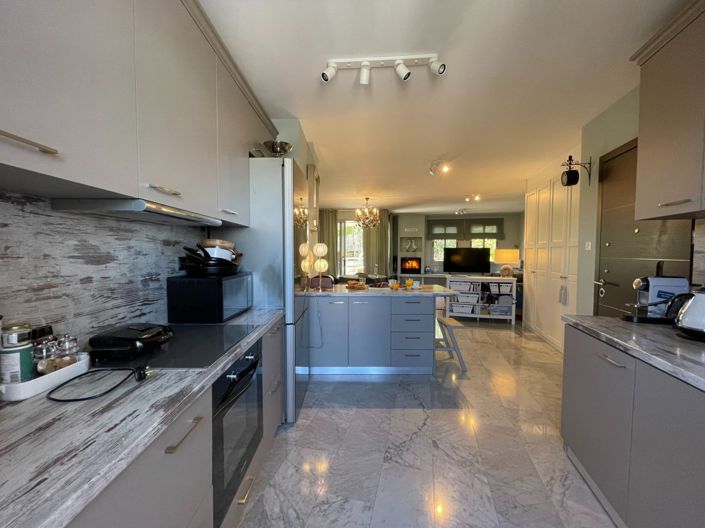 Image No.9-Appartement de 2 chambres à vendre à Agios Tychonas