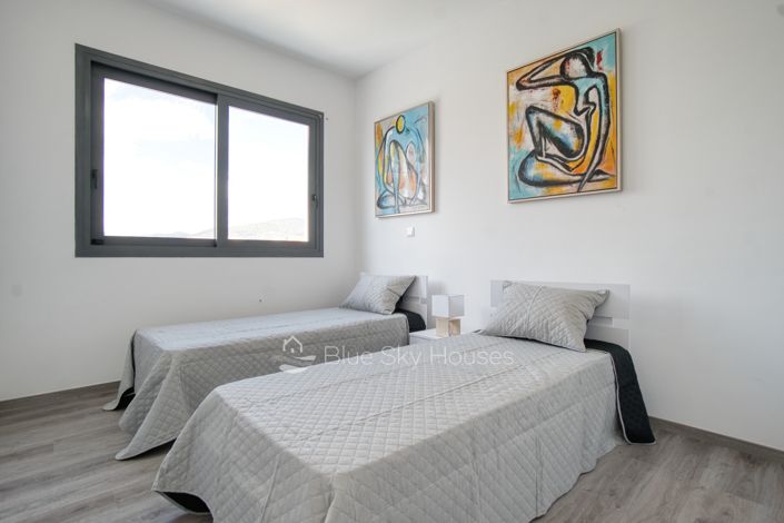 Image No.2-3 Bed Apartment for sale