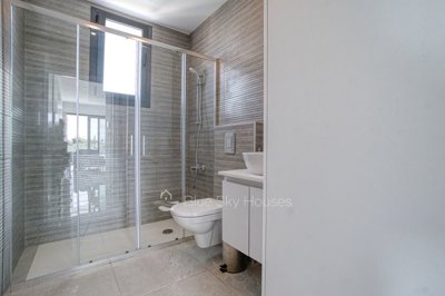 679763-penthouse-for-sale-in-parekklisiaorig