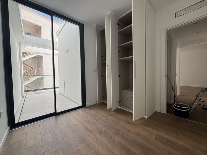 Image No.7-3 Bed Apartment for sale