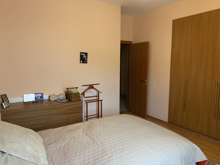 Image No.10-3 Bed Apartment for sale