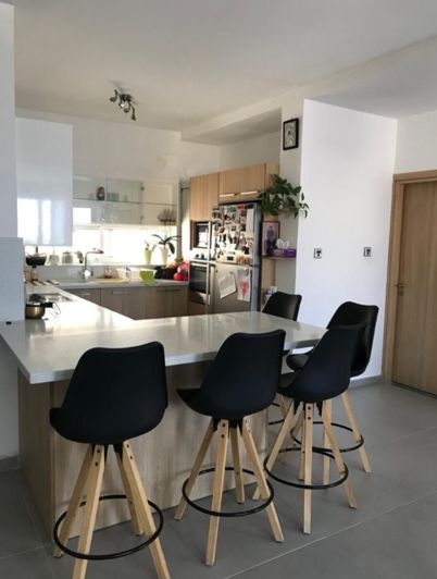 Image No.1-4 Bed Apartment for sale