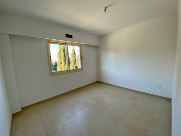 439547-apartment-for-sale-in-kato-paphos-univ