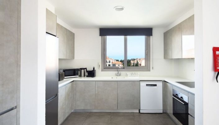 Image No.4-2 Bed Apartment for sale