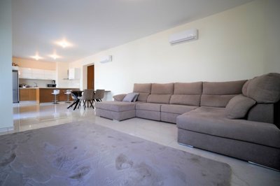 447724-apartment-for-sale-in-kato-paphos-univ
