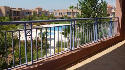 500193-apartments-penthouses-in-mandriafull