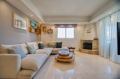658919-apartment-for-sale-in-neapolisorig