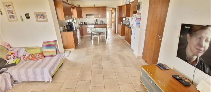 Image No.2-Appartement de 3 chambres à vendre à Larnaca