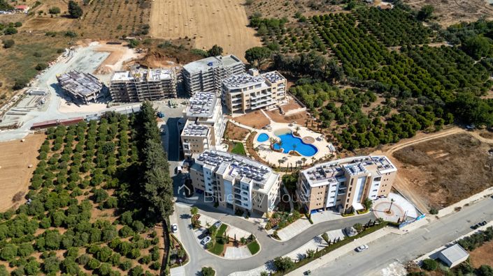 Image No.10-2 Bed Apartment for sale