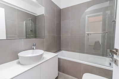528920-apartments-penthouses-in-coral-bayorig