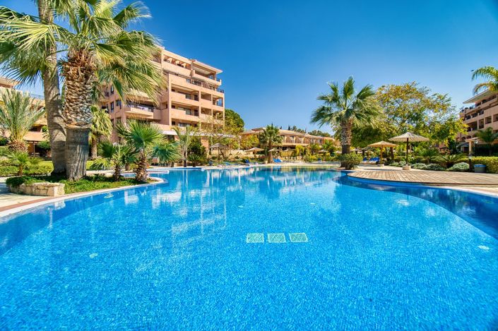 Image No.10-3 Bed Apartment for sale