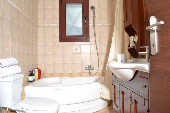 Image No.10-Propriété de 5 chambres à vendre à Eubée